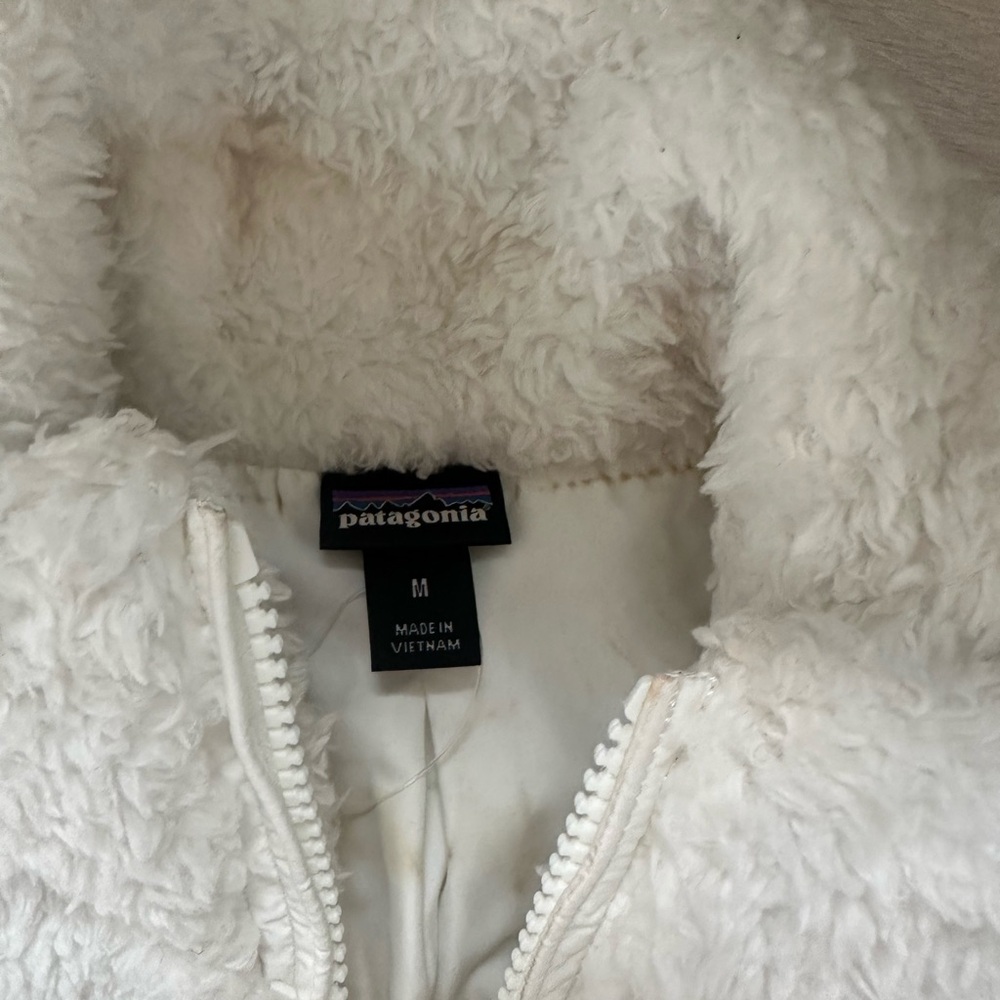 PATAGONIA WHITE VEST - Picture 3 of 3